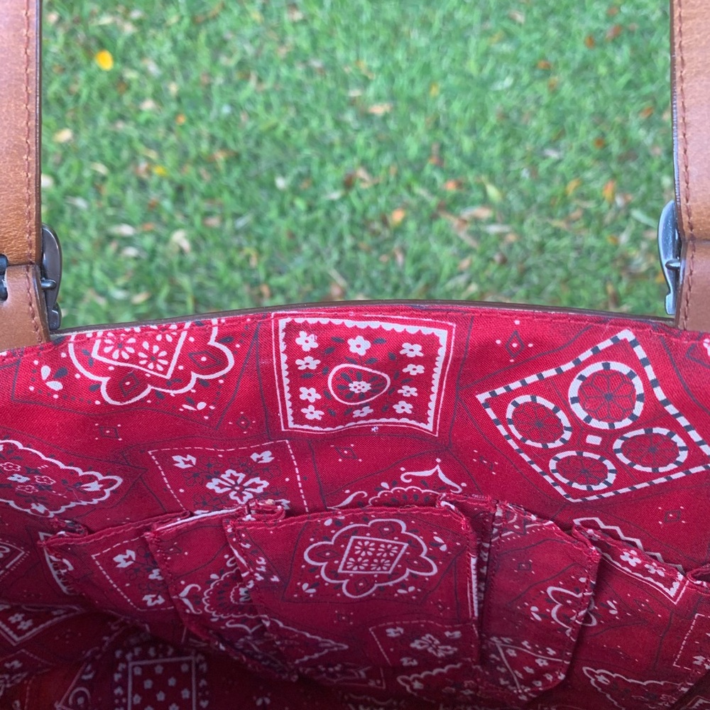 Isabella Fiore Beaded Western Motif Shoulder Bag/Tote EUC barely carried - Picture 15 of 16